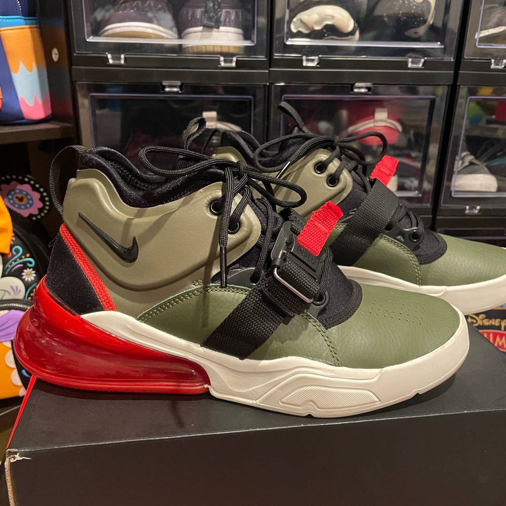 Air Force 270 olive